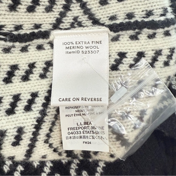 L L Bean Signature BLACK FAIR ISLE KINGFIELD MERINO WOOL SWEATER Women's Small - Picture 11 of 16